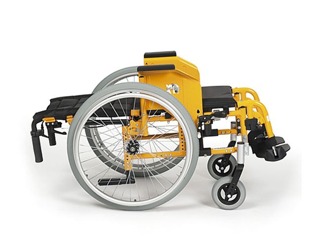 Кресло-коляска механическая детская с приводом от обода колеса для детей с ДЦП EclipsX4 kids 90°
