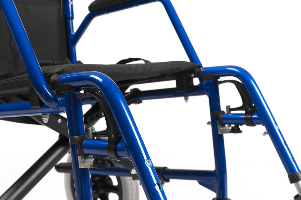 Транспортировочное инвалидное кресло-коляска Bobby
